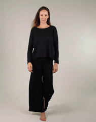 מכנסי לייקרה מתרחבים