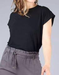 חולצה משוחררת