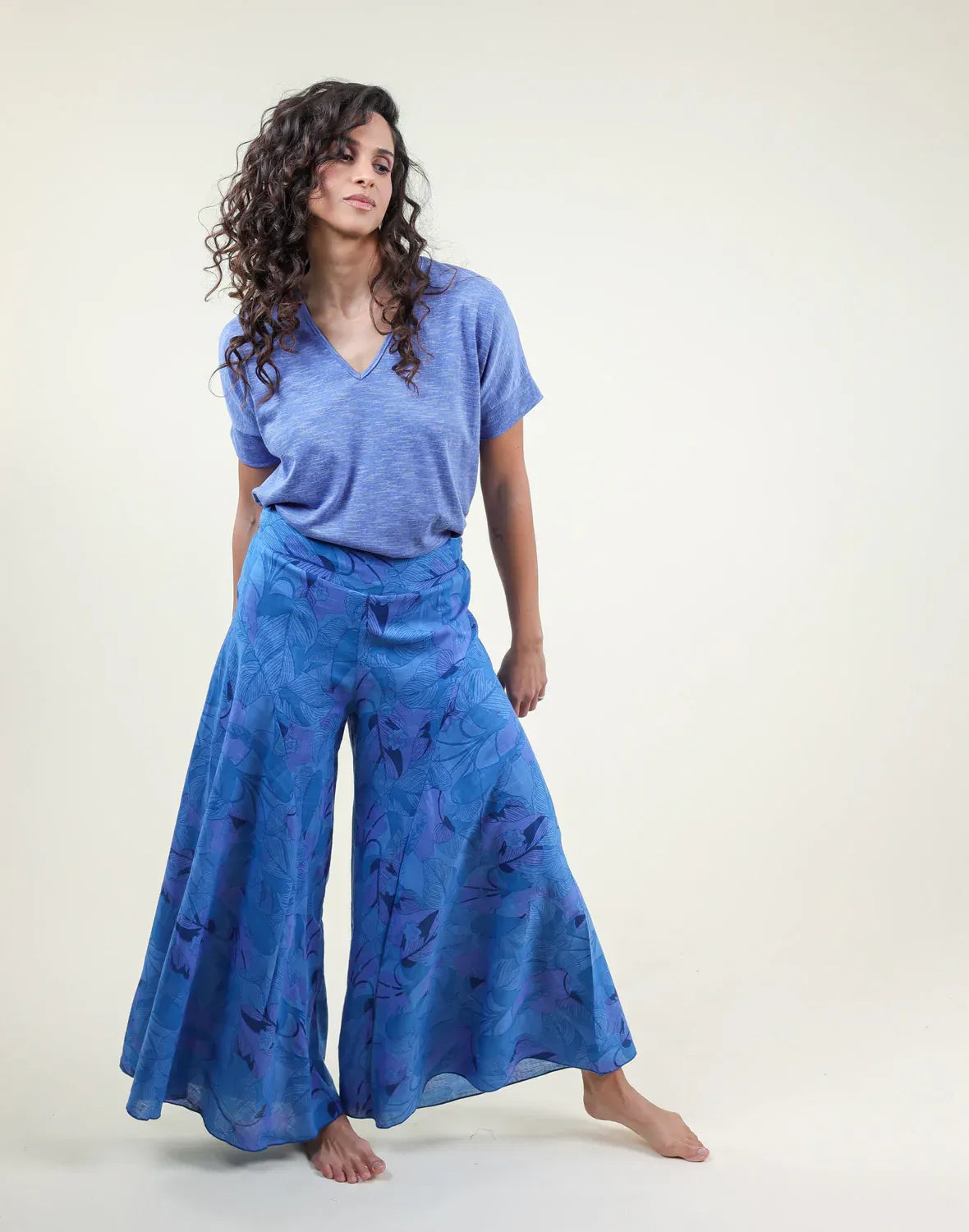 מכנסים רחבים